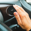 車のエアコンフィルター定期的に交換していますか？