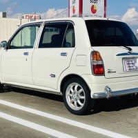 ミラジーノ660 ﾐﾆﾗｲﾄｽﾍﾟｼｬﾙﾀｰﾎﾞ(ﾊﾟｰﾙﾎﾜｲﾄ)のサムネイル
