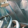 【車の暑さ対策】サンシェードで車内温度を軽減！夏のドライブ前にしたい猛暑対策